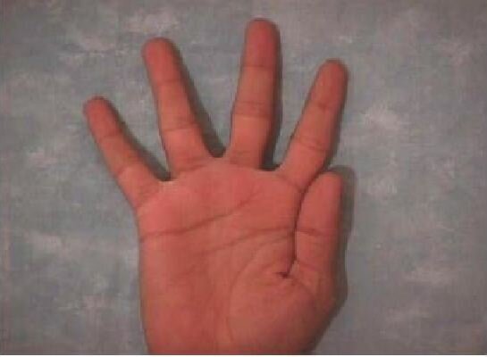 Arabic fingerspelling for the letter 'sheen'